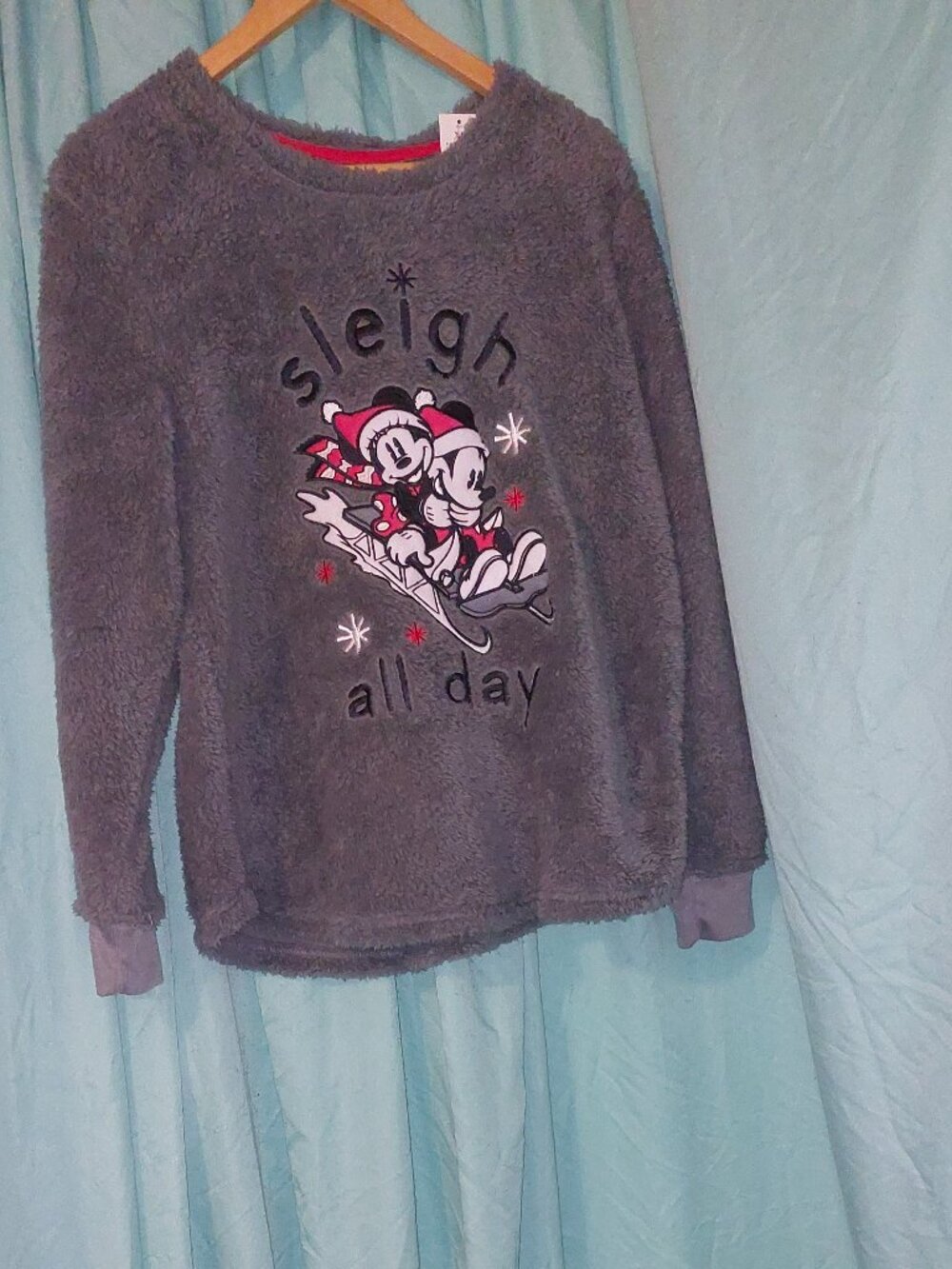 Disney Mickey & Minnie Mouse Fleece Pajama/Lounge Top Sleigh All Day XL